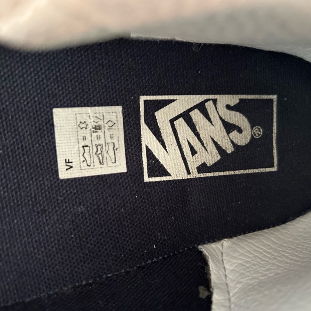 Vans SK8-Hi Skate Shoes Iconic High-top Suede/Leather in Deep Navy, Unisex - Picture 12 of 13